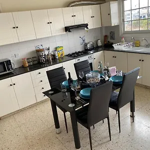 https://larnaca-comfort-rooms.hotelsatayianapa.com
