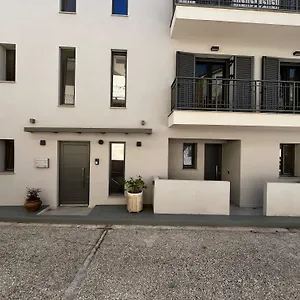 https://de-bosset-suites.kefaloniahotels.net